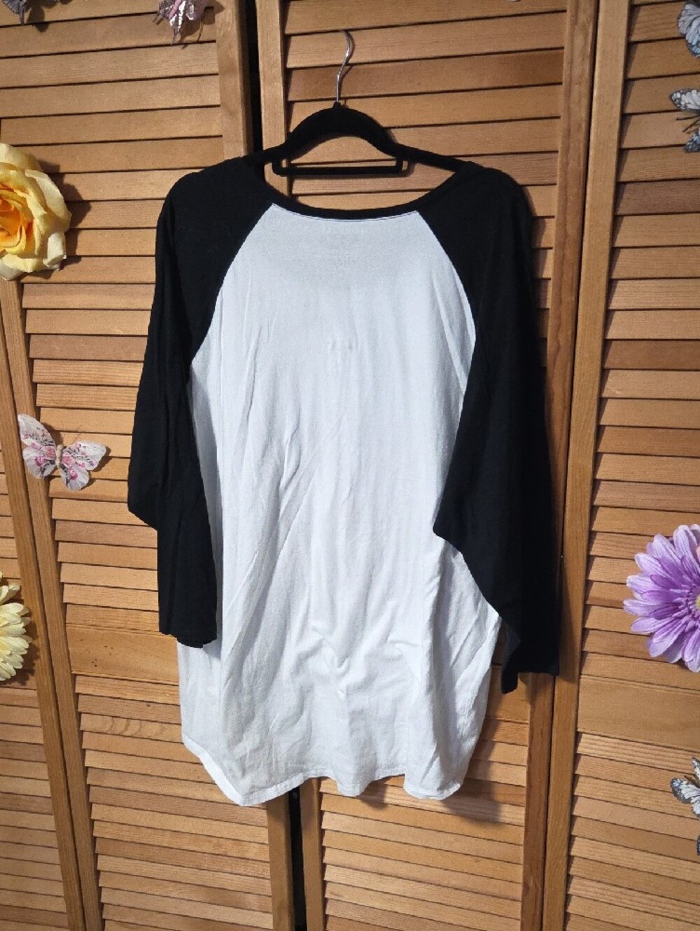 Beautiful Disaster Black & White 3/4 sleeve Raglan Skull "Hating Me" Shirt - Picture 4 of 4